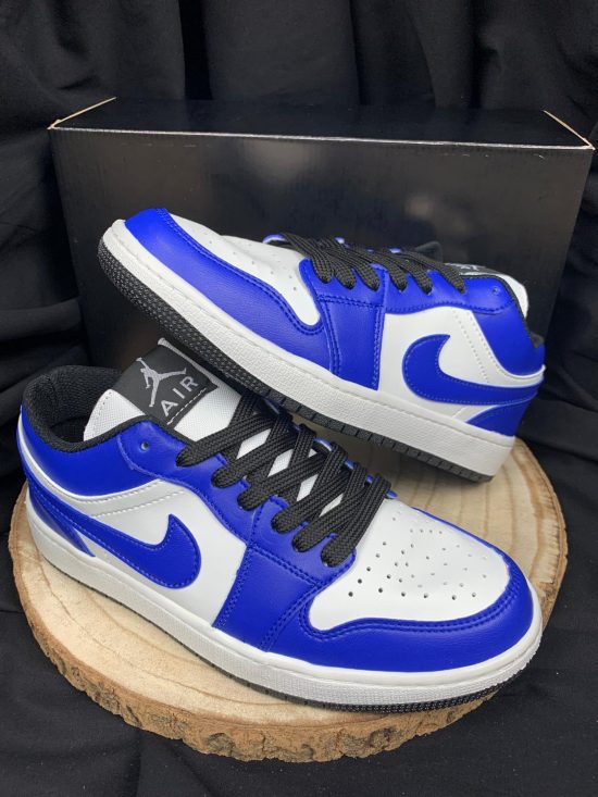Zapatillas bajas en azul y blanco Air Jordan 1 de Nike