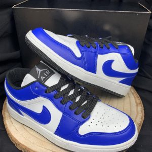 Zapatillas bajas en azul y blanco Air Jordan 1 de Nike