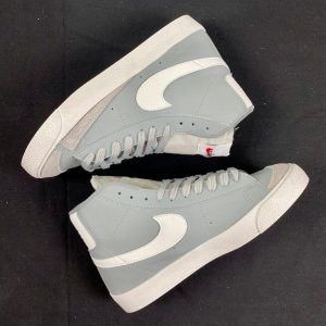 Nike Blazer Mid 77 Vintage Grises