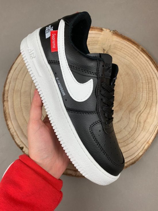 Nike Air Force 1 X The North Face X Supreme